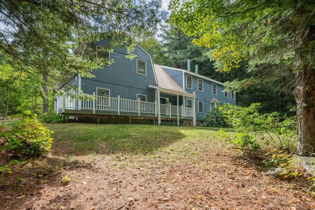 17 Gould Pond Road Hillsborough NH 03244