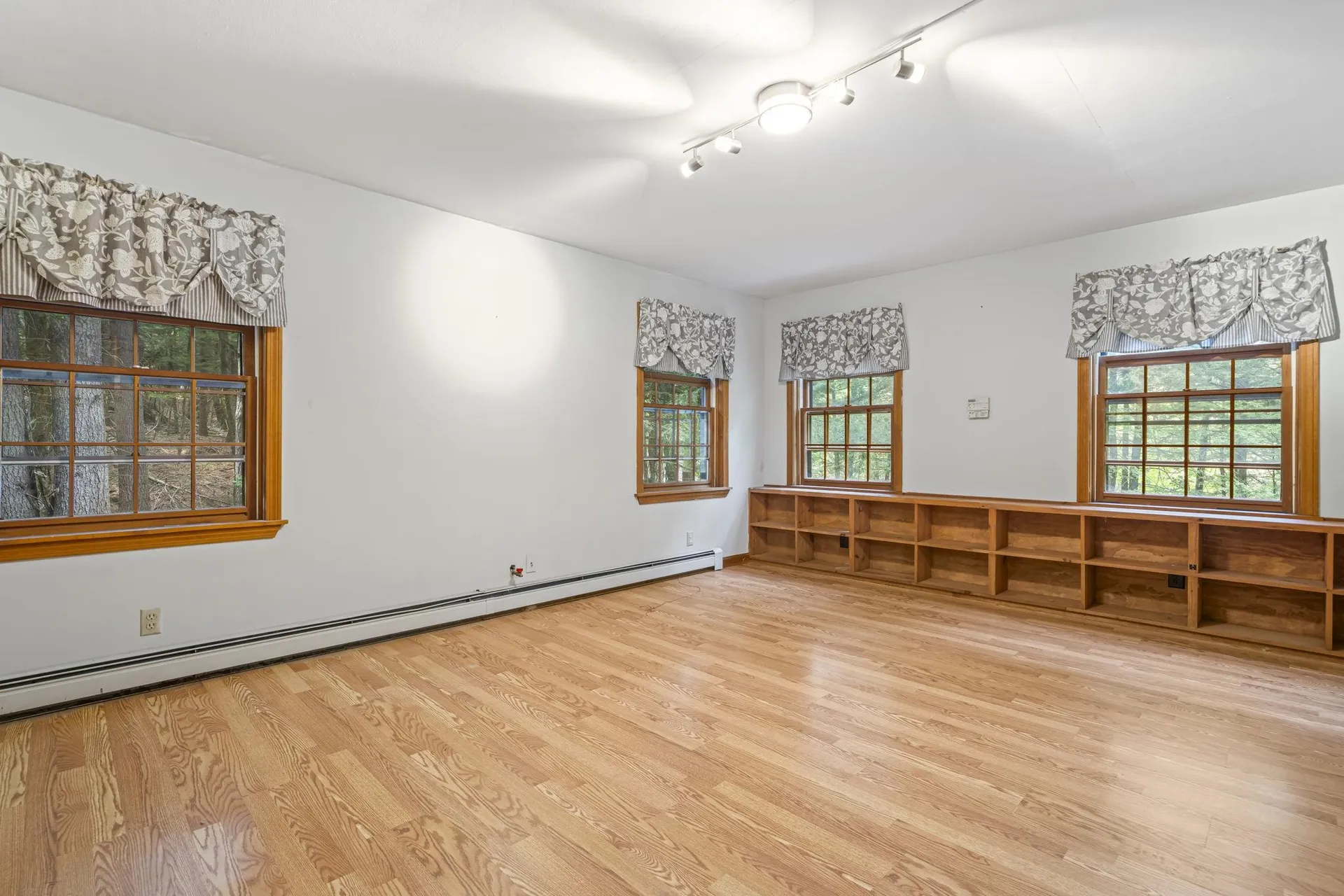 17 Gould Pond Road Hillsborough NH 03244