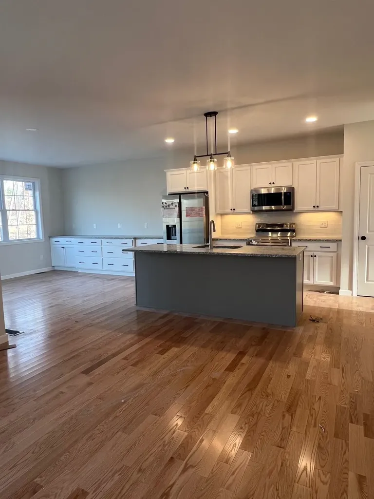 110 Laurel Road Hooksett NH 03106