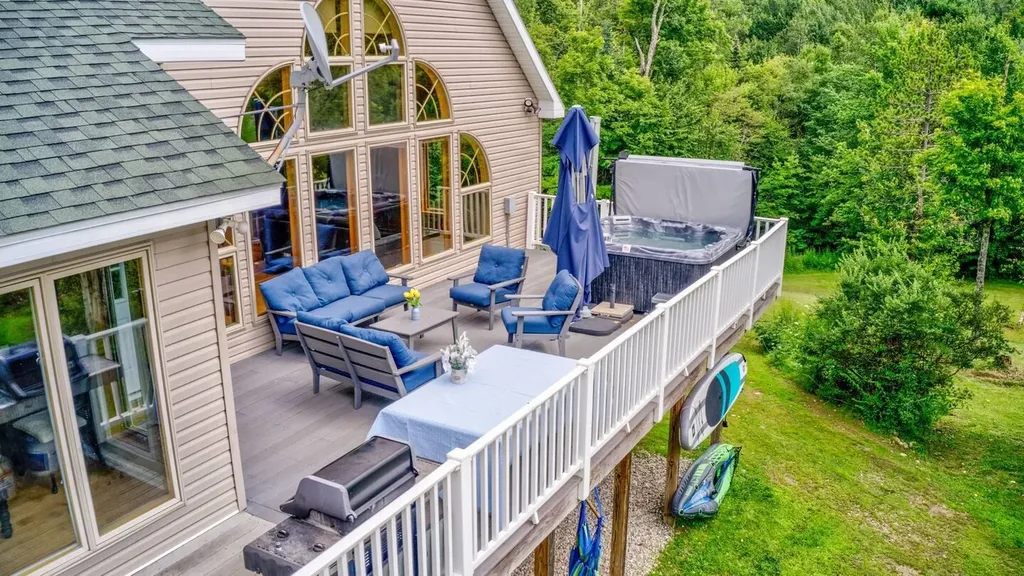 288 Cedar Lane Peru VT 05152