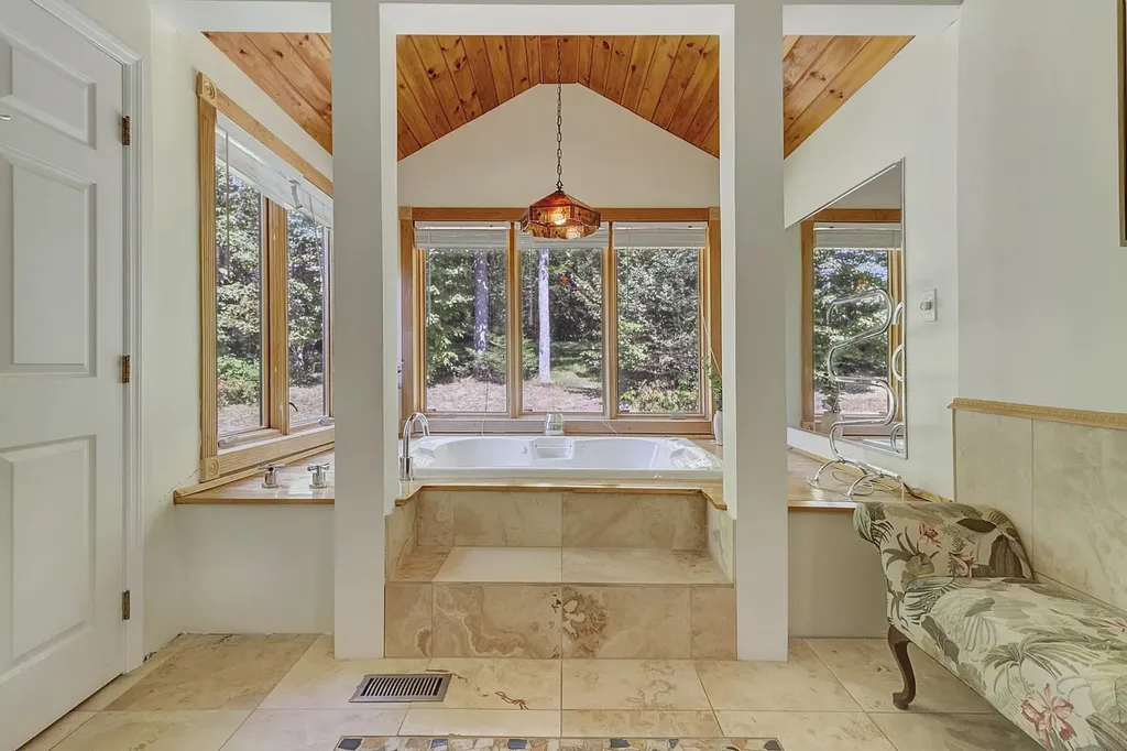 288 Cedar Lane Peru VT 05152