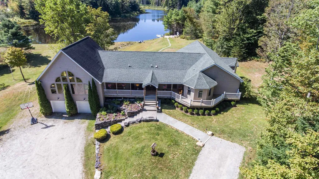 288 Cedar Lane Peru VT 05152
