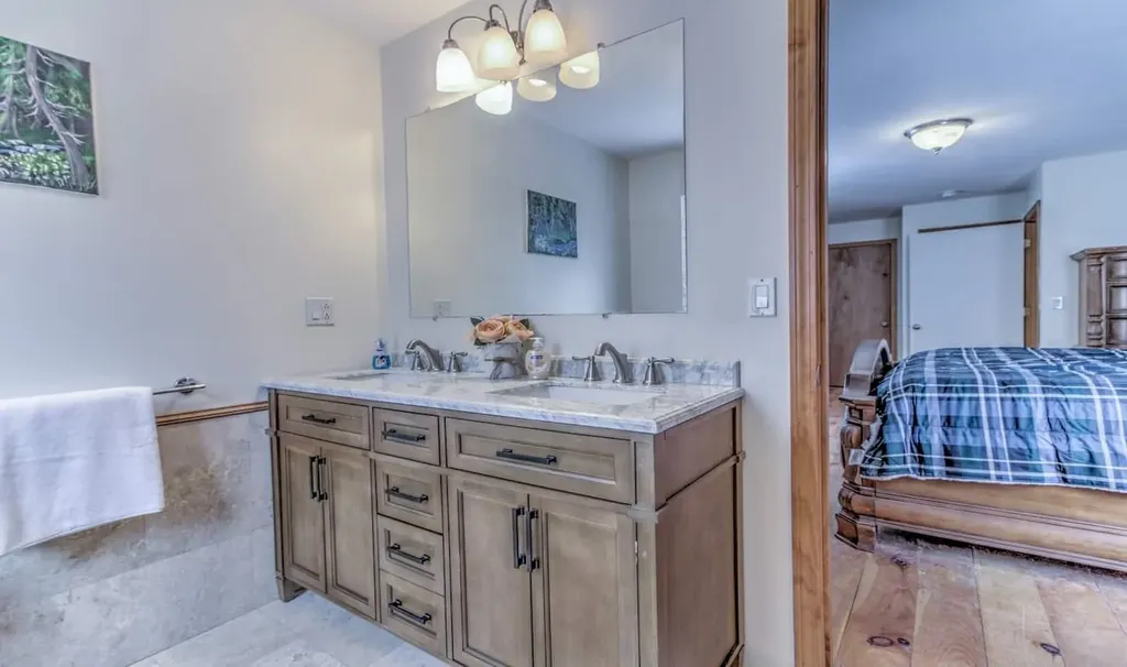 288 Cedar Lane Peru VT 05152