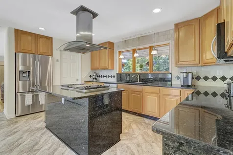 288 Cedar Lane Peru VT 05152