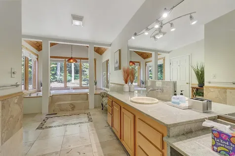 288 Cedar Lane Peru VT 05152