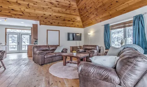 288 Cedar Lane Peru VT 05152