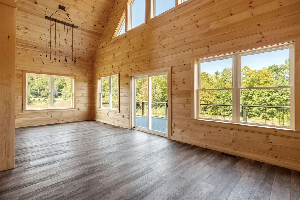 47 Melina's Way Thornton NH 03285