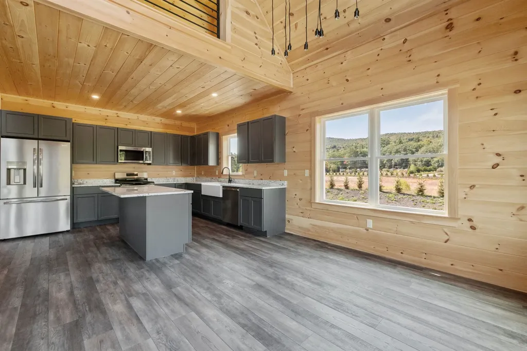 47 Melina's Way Thornton NH 03285