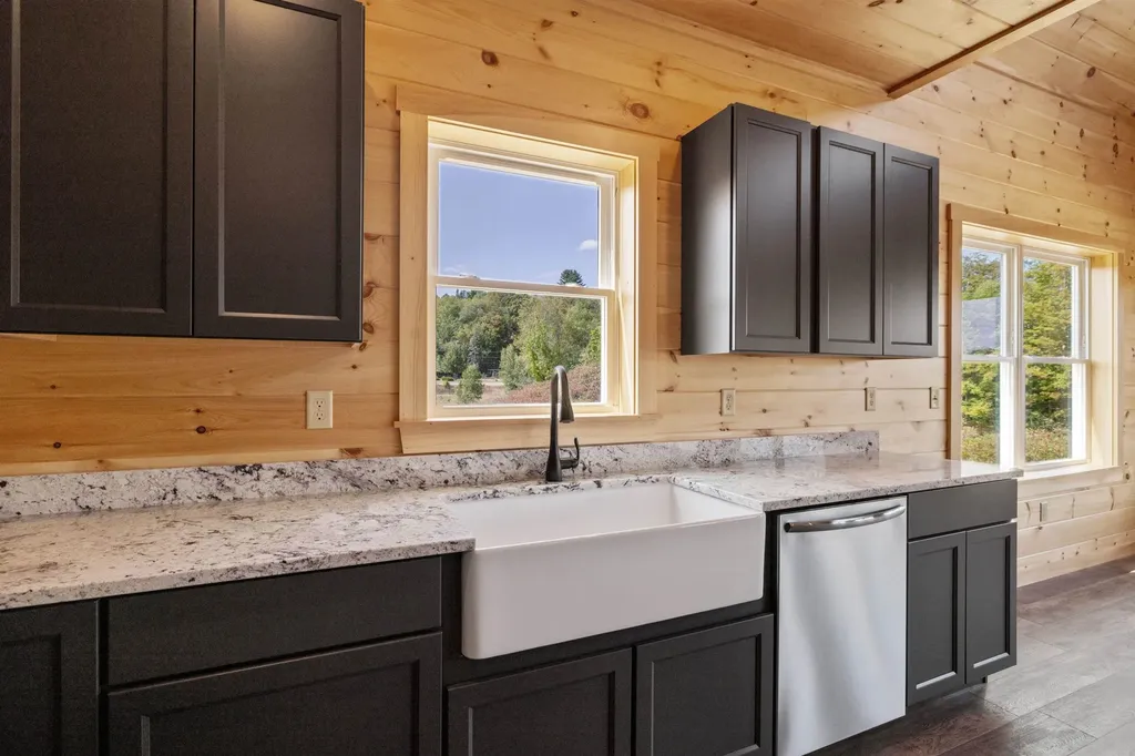 47 Melina's Way Thornton NH 03285