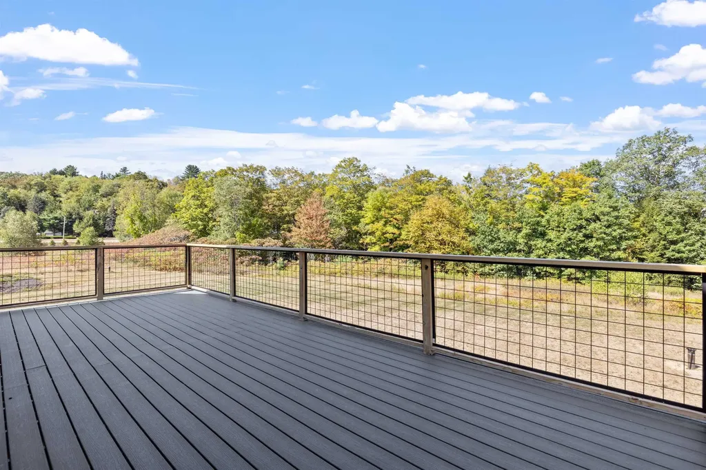 47 Melina's Way Thornton NH 03285