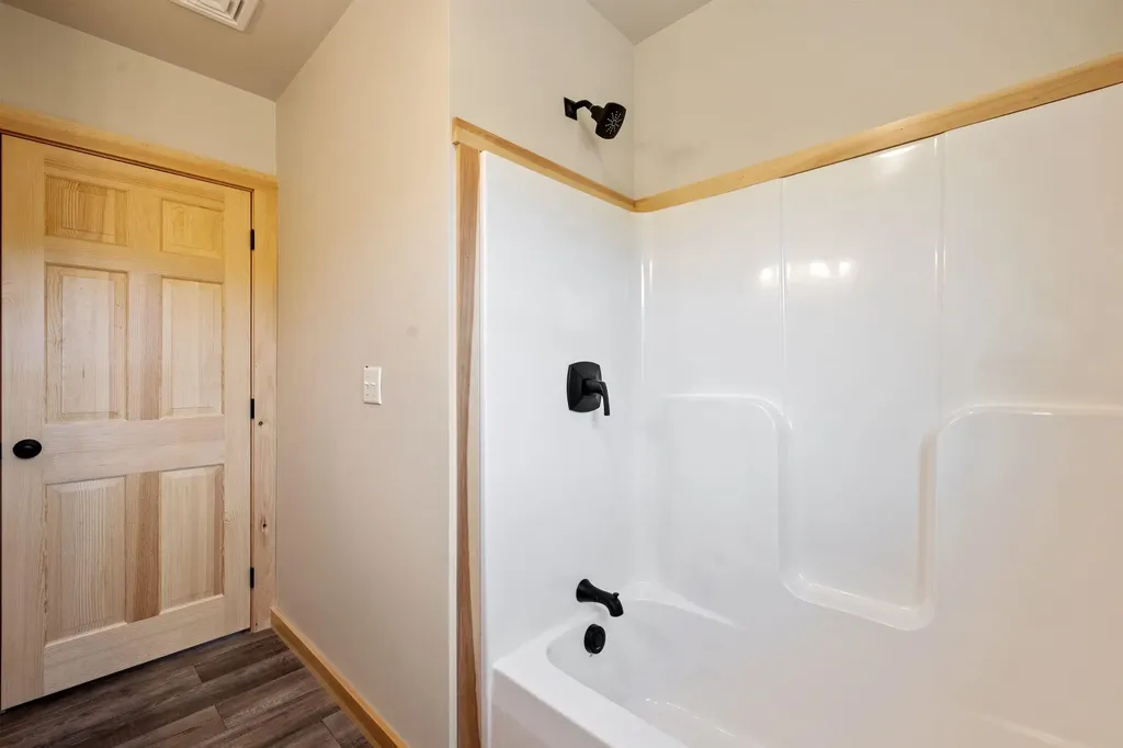 47 Melina's Way Thornton NH 03285