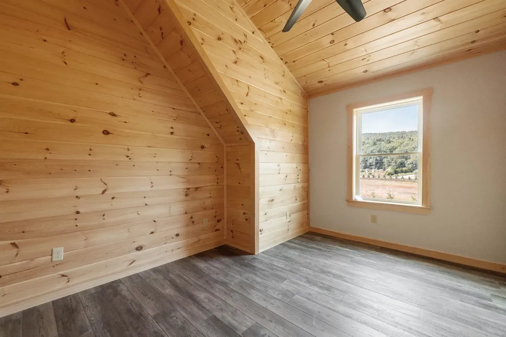 47 Melina's Way Thornton NH 03285