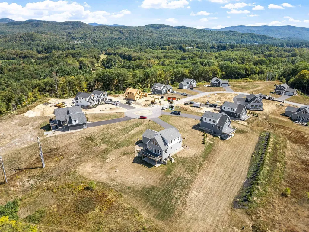 47 Melina's Way Thornton NH 03285