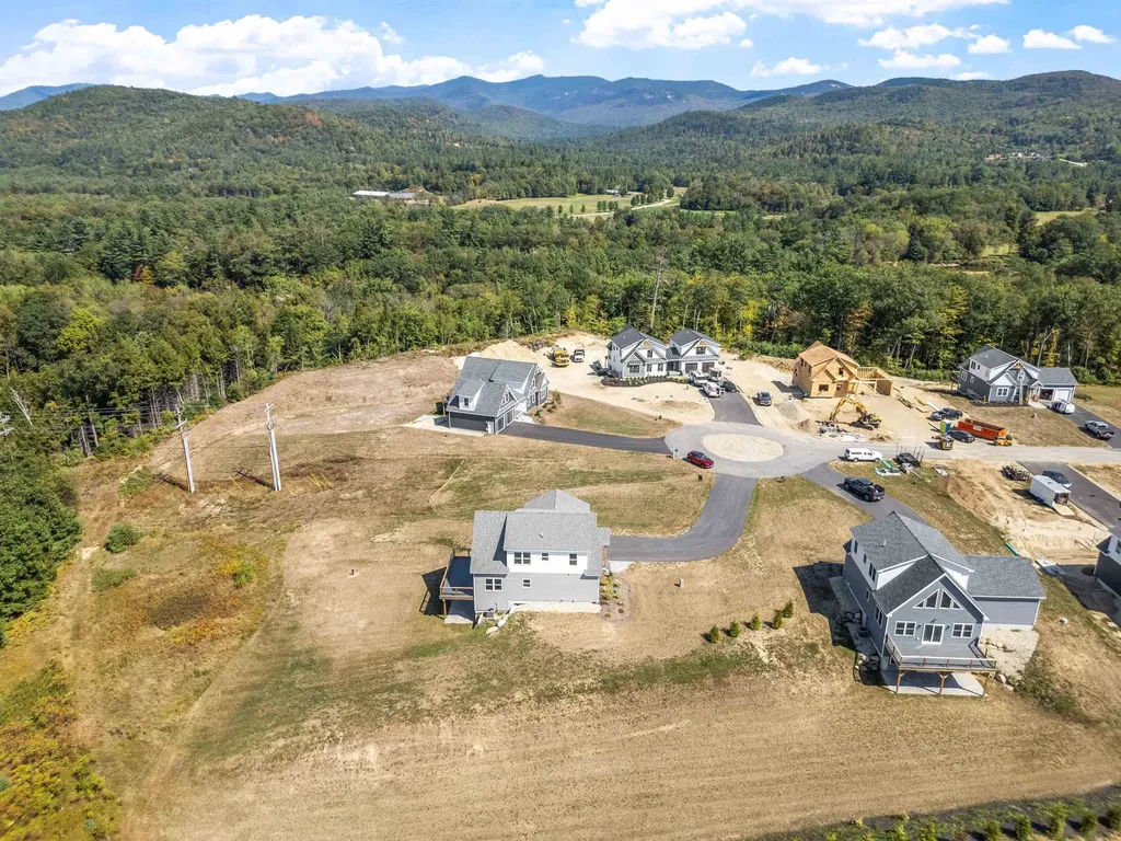 47 Melina's Way Thornton NH 03285