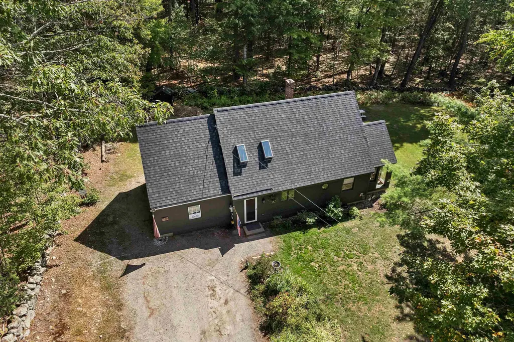 441 W Lake Road Fitzwilliam NH 03447
