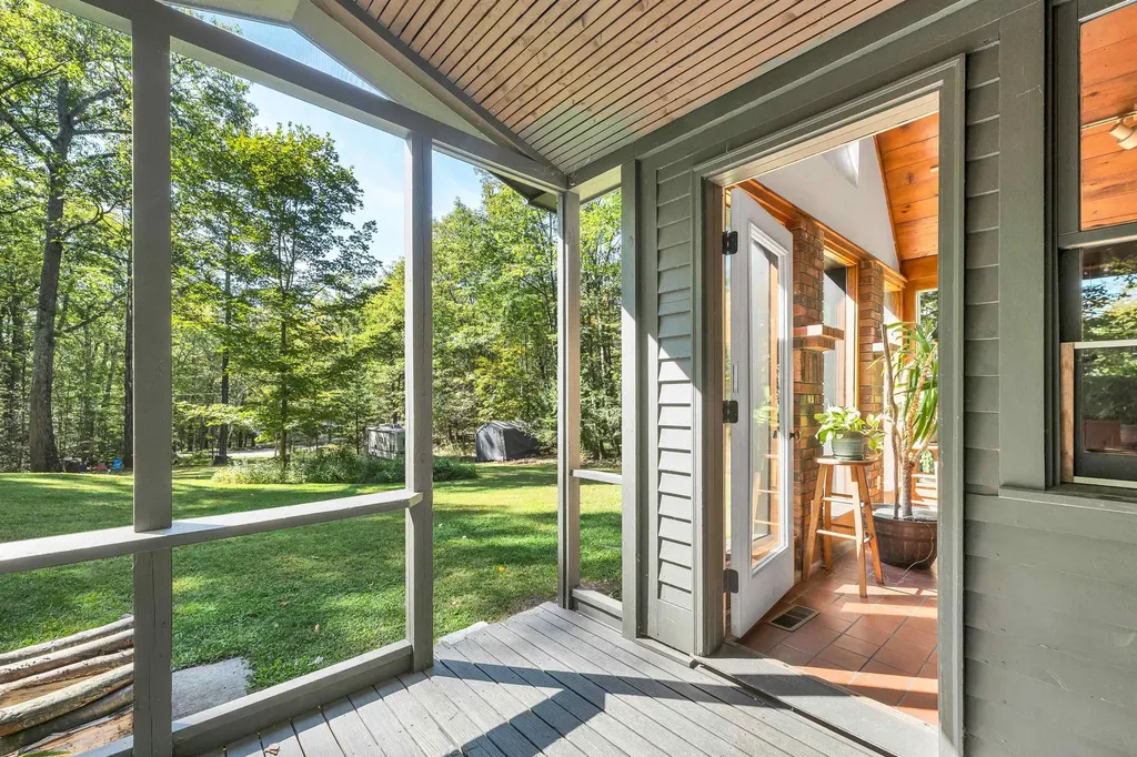 441 W Lake Road Fitzwilliam NH 03447