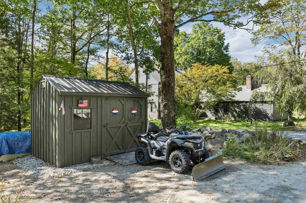 441 W Lake Road Fitzwilliam NH 03447