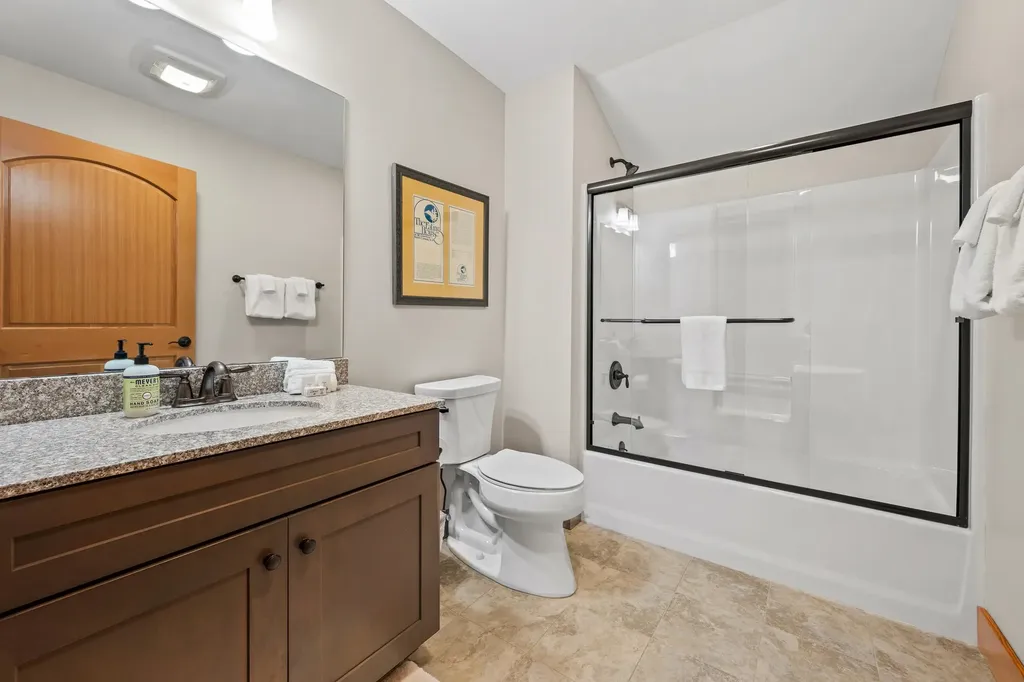 235 Skimobile Road Conway NH 03860