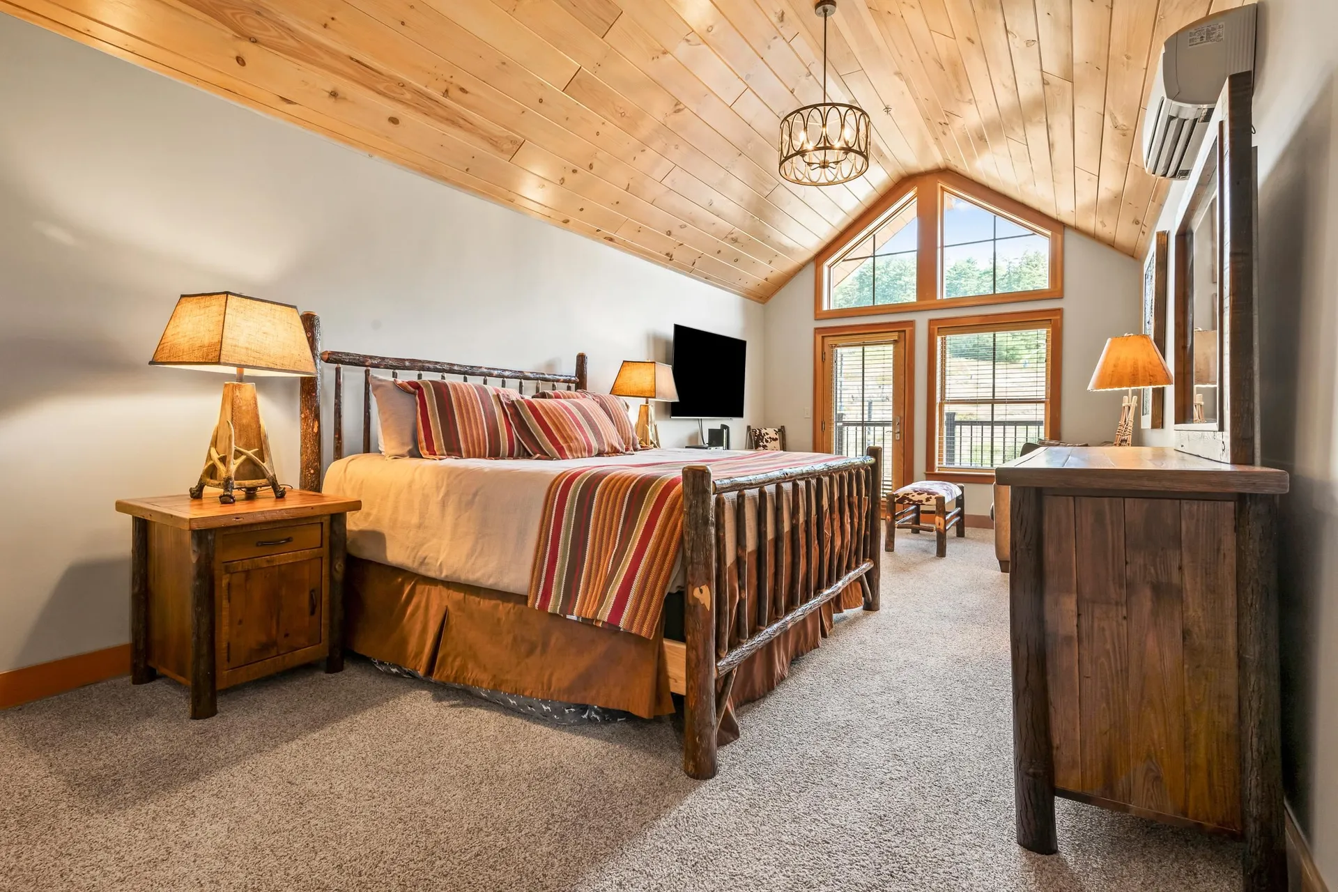 235 Skimobile Road Conway NH 03860