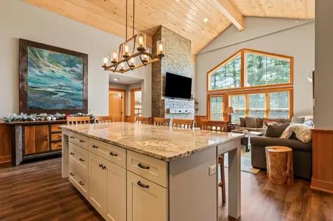 235 Skimobile Road Conway NH 03860