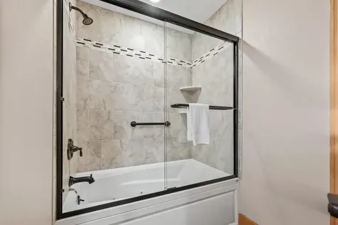 235 Skimobile Road Conway NH 03860