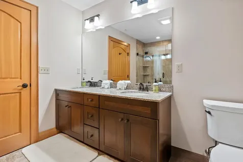 235 Skimobile Road Conway NH 03860