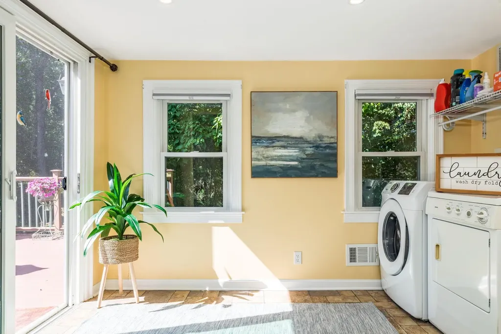 171 Echo Avenue Portsmouth NH 03801