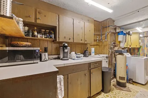 142 Nh Route 25 Meredith NH 03253