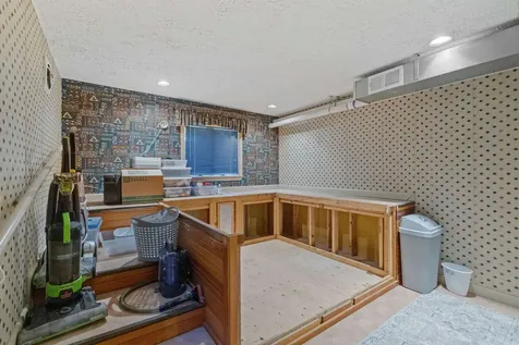 142 Nh Route 25 Meredith NH 03253