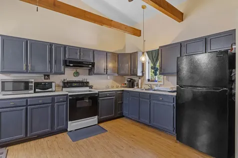 142 Nh Route 25 Meredith NH 03253