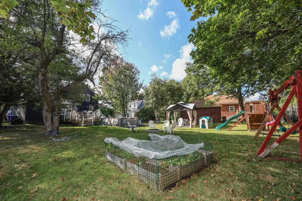 22 Crawford Street Manchester NH 03109