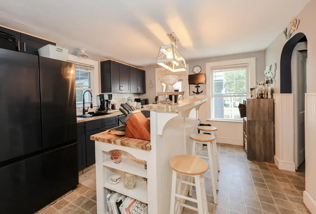 22 Crawford Street Manchester NH 03109