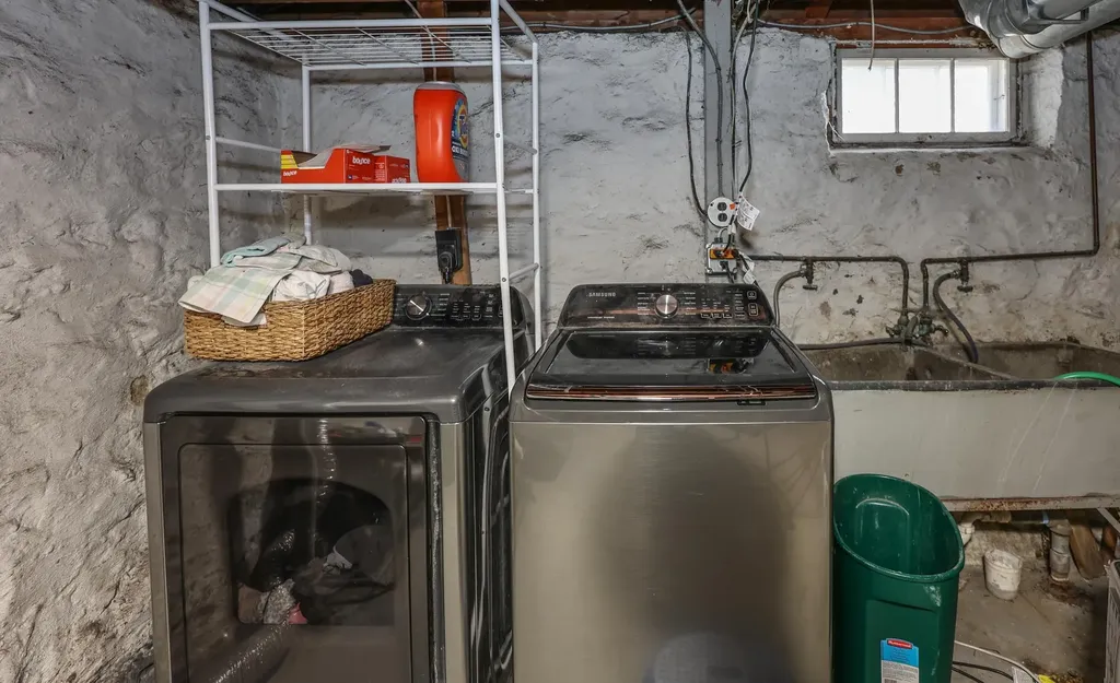 22 Crawford Street Manchester NH 03109