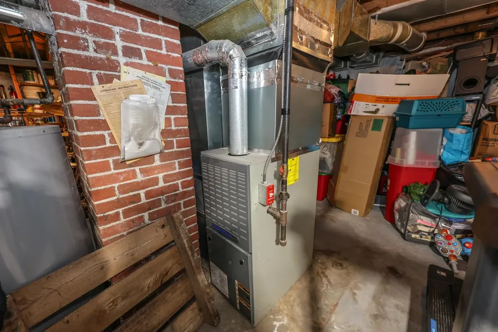 22 Crawford Street Manchester NH 03109