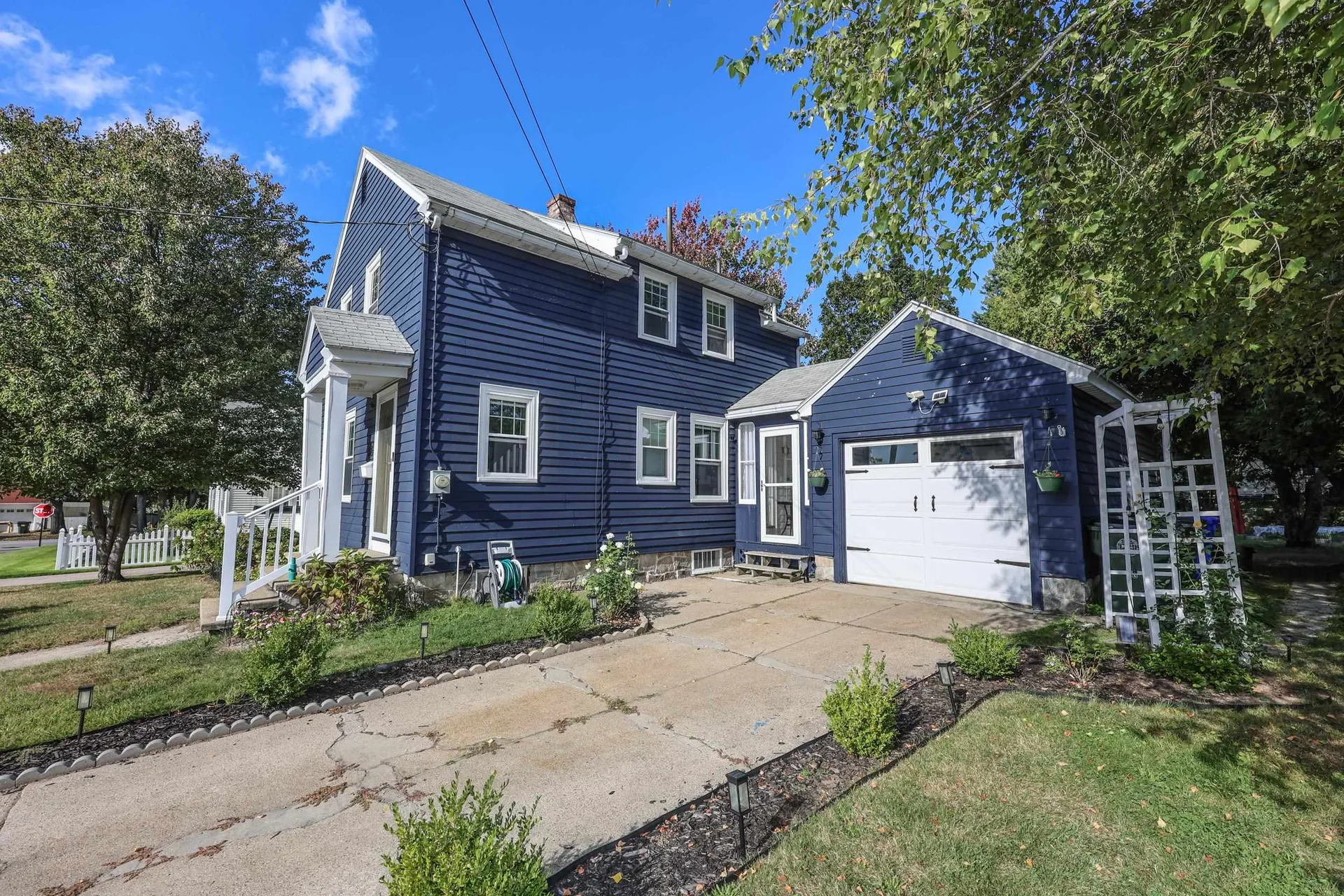 22 Crawford Street Manchester NH 03109