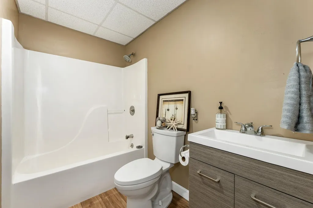 1111 Stark Road Conway NH 03813