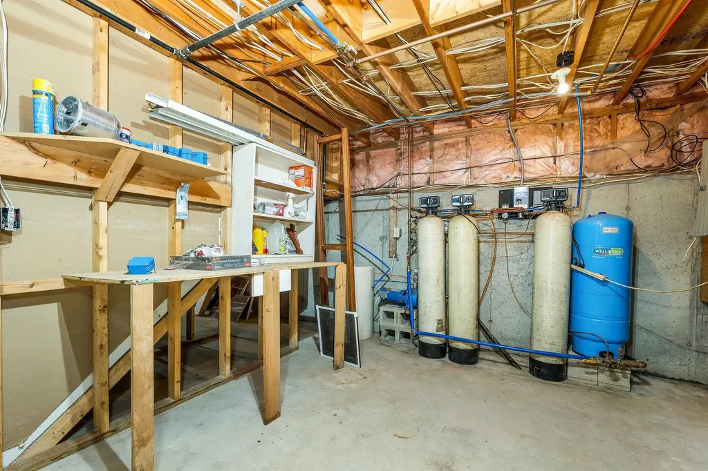 1111 Stark Road Conway NH 03813