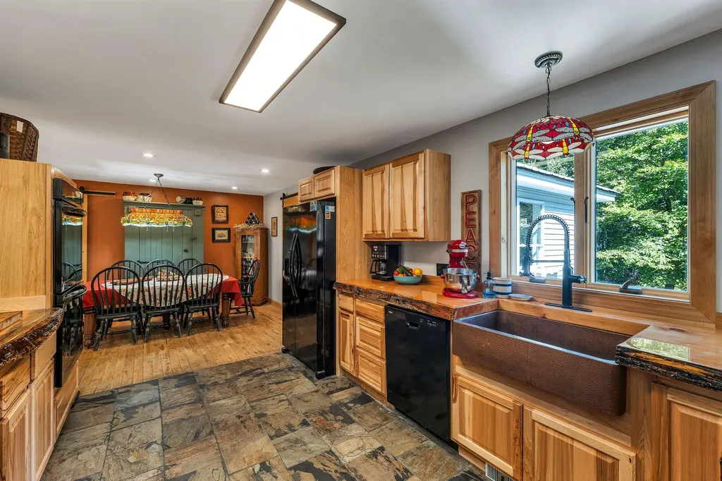 1111 Stark Road Conway NH 03813