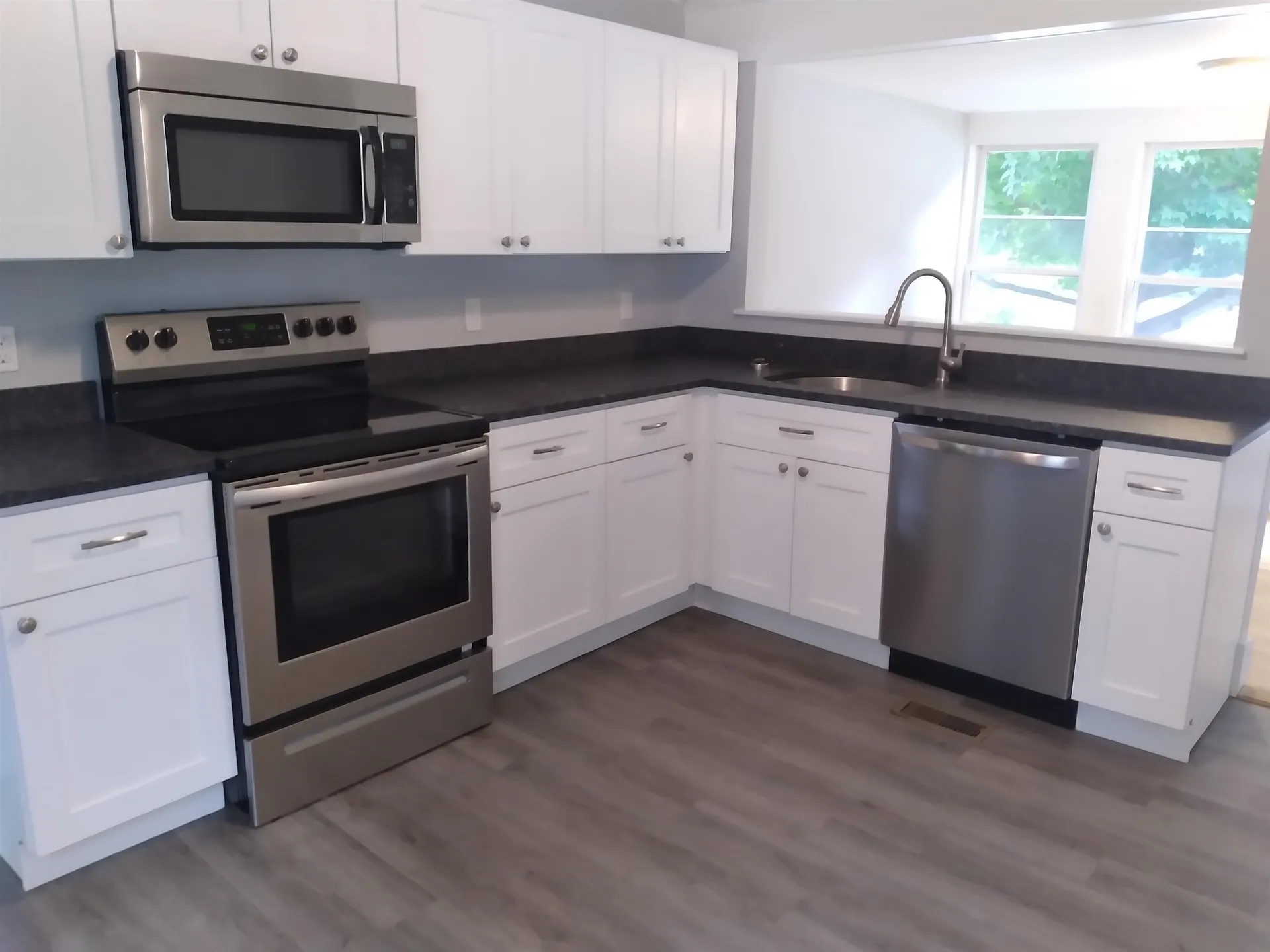 48 Spring Street Swanzey NH 03446