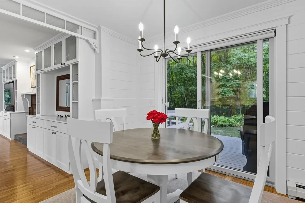 11 Lantern Circle Laconia NH 03246