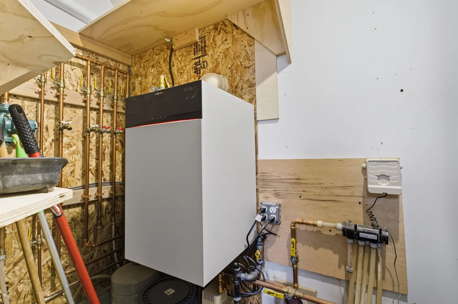 11 Lantern Circle Laconia NH 03246