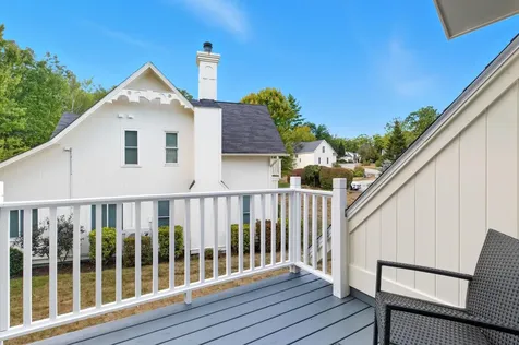 11 Lantern Circle Laconia NH 03246