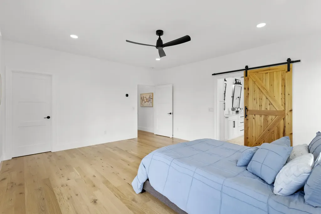 10 Hobart Lane Hollis NH 03049