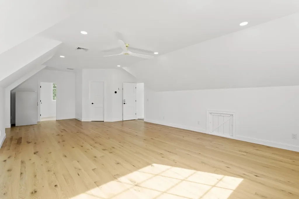 10 Hobart Lane Hollis NH 03049