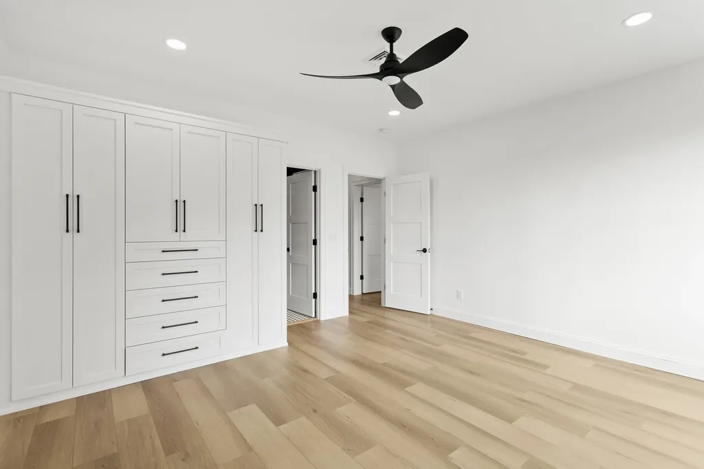 10 Hobart Lane Hollis NH 03049