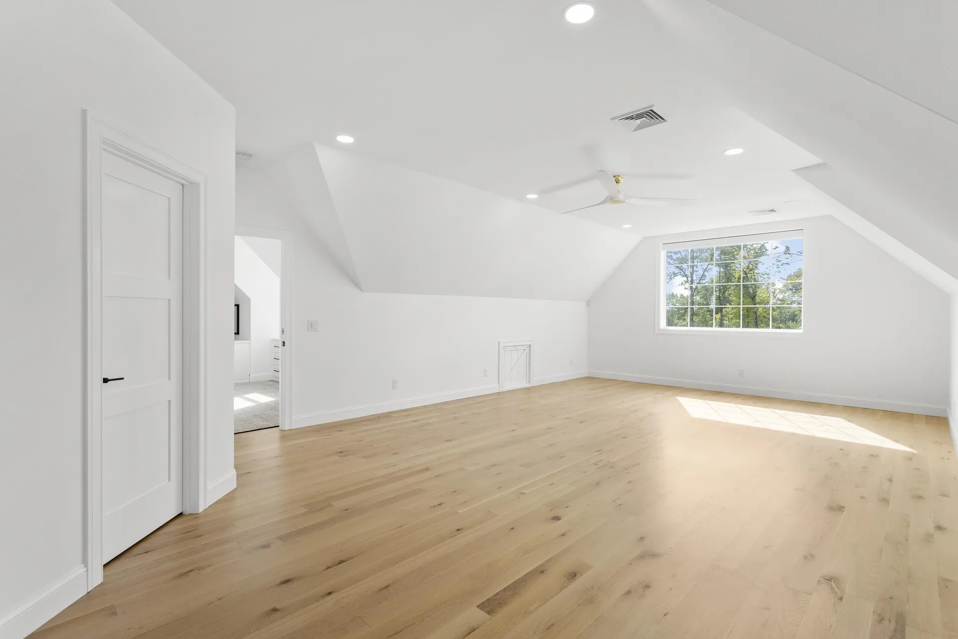 10 Hobart Lane Hollis NH 03049