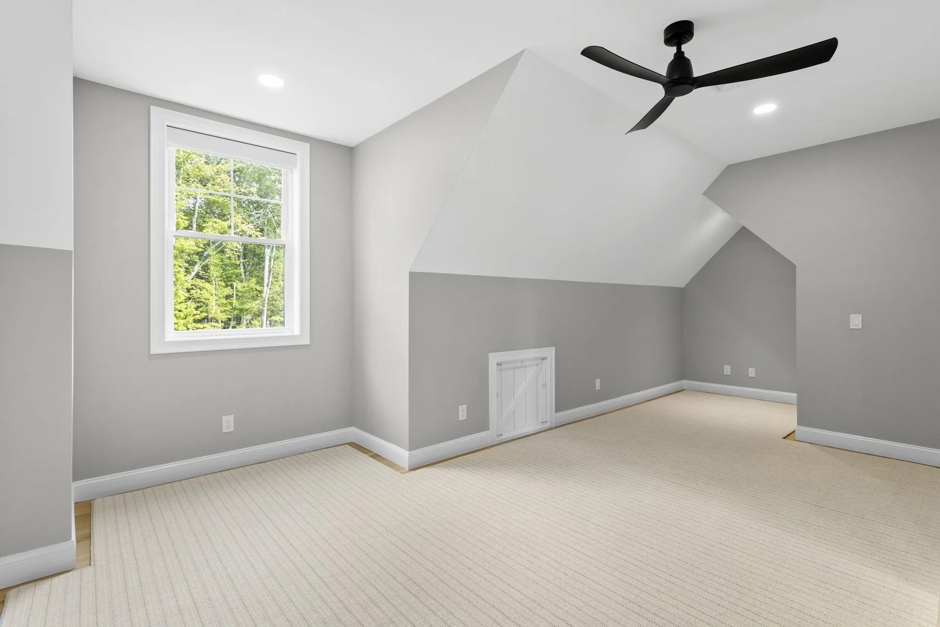 10 Hobart Lane Hollis NH 03049