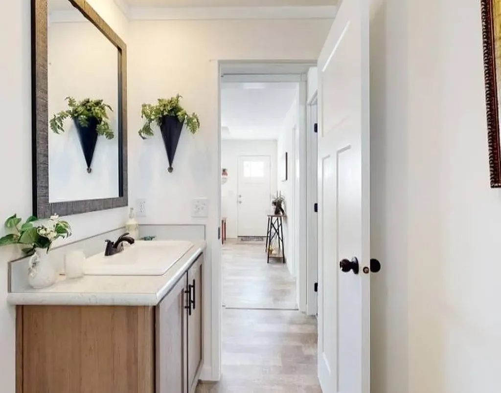 5 Garden Way Troy NH 03465