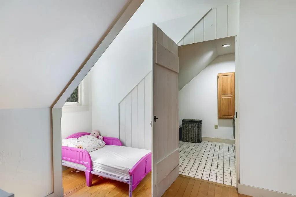 3 Elm Hill Road Peterborough NH 03458