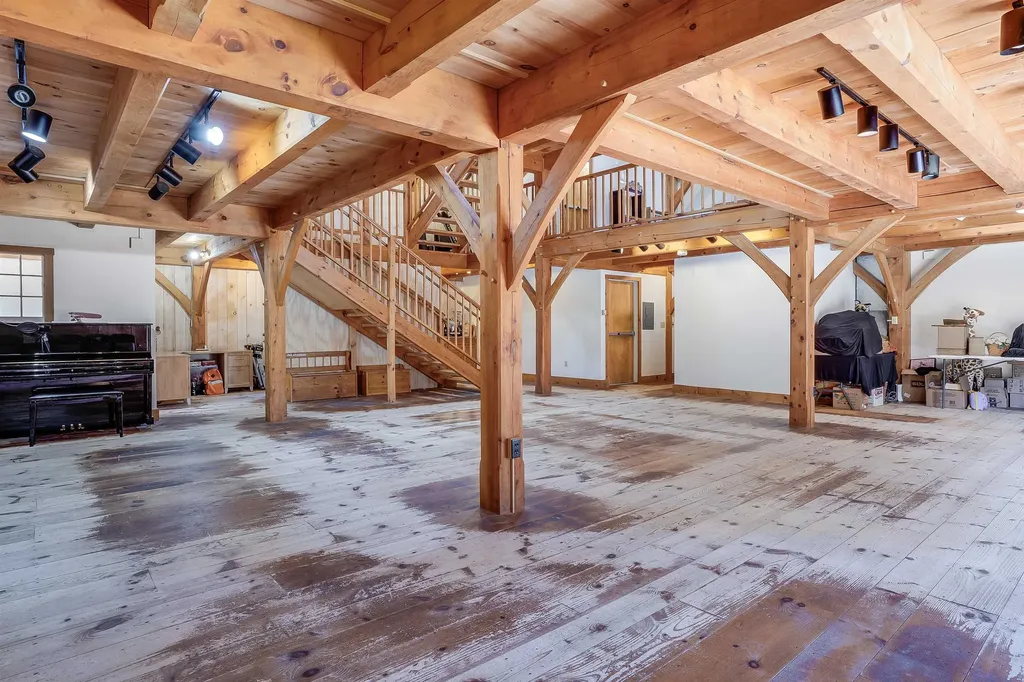 3 Elm Hill Road Peterborough NH 03458